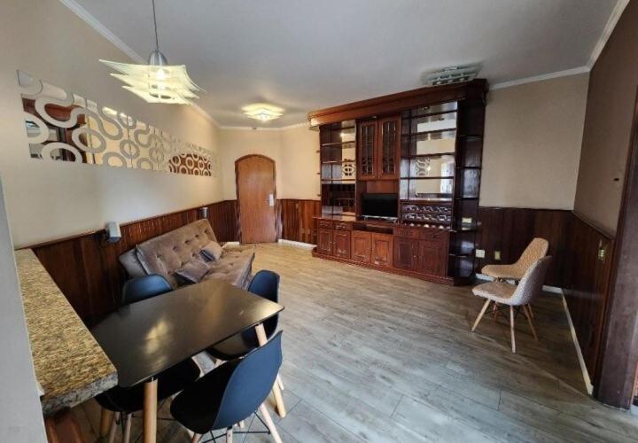 Flat No Hotel Cosmopolitan Com Estacionamento Gratis E Piscina Santos  Ngoại thất bức ảnh